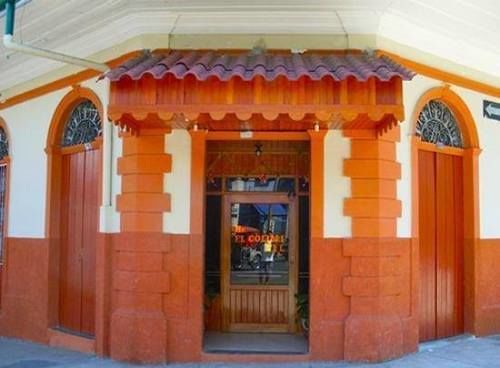Hostal El Colibri Ікітос Екстер'єр фото